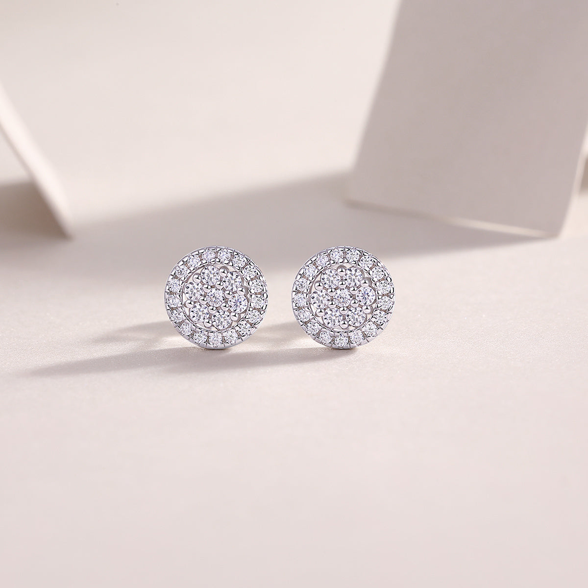 Moissanite Round Stud Earrings VVS1